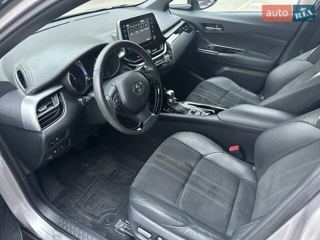 Сірий Тойота C-HR, об'ємом двигуна 1.99 л та пробігом 56 тис. км за 29900 $, фото 12 на Automoto.ua