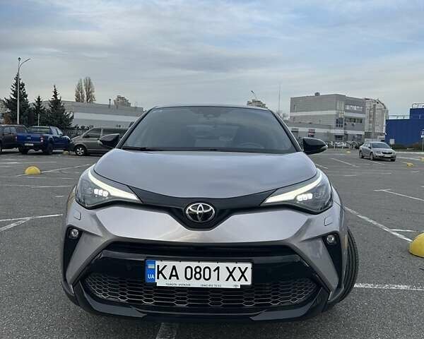 Серый Тойота C-HR, объемом двигателя 2 л и пробегом 18 тыс. км за 30900 $, фото 5 на Automoto.ua