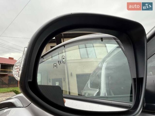 Серый Тойота C-HR, объемом двигателя 1.99 л и пробегом 43 тыс. км за 29500 $, фото 50 на Automoto.ua