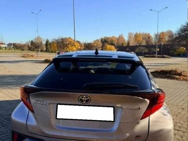 Серый Тойота C-HR, объемом двигателя 2 л и пробегом 64 тыс. км за 14800 $, фото 5 на Automoto.ua