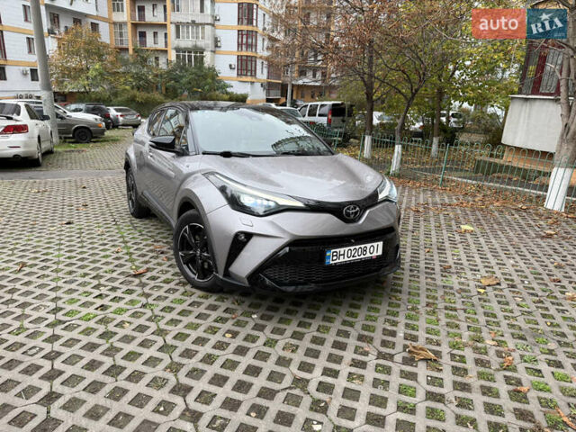 Серый Тойота C-HR, объемом двигателя 1.99 л и пробегом 19 тыс. км за 27500 $, фото 5 на Automoto.ua