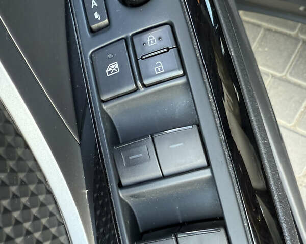 Сірий Тойота C-HR, об'ємом двигуна 2 л та пробігом 43 тис. км за 29900 $, фото 22 на Automoto.ua