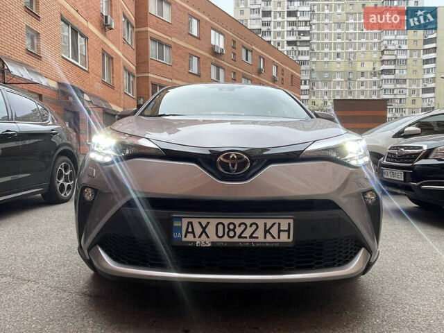Серый Тойота C-HR, объемом двигателя 1.2 л и пробегом 62 тыс. км за 21500 $, фото 9 на Automoto.ua
