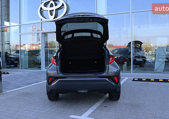 Сірий Тойота C-HR, об'ємом двигуна 1.2 л та пробігом 91 тис. км за 24000 $, фото 9 на Automoto.ua
