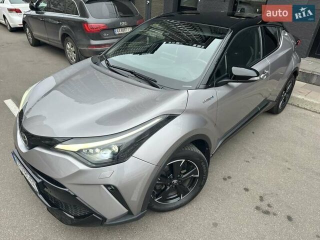 Сірий Тойота C-HR, об'ємом двигуна 1.99 л та пробігом 56 тис. км за 29900 $, фото 2 на Automoto.ua