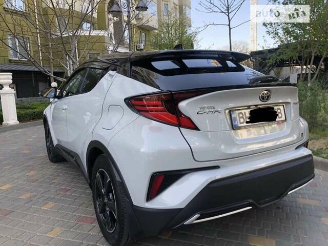 Сірий Тойота C-HR, об'ємом двигуна 1.99 л та пробігом 11 тис. км за 32700 $, фото 6 на Automoto.ua