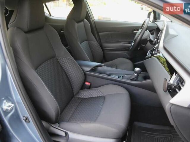 Сірий Тойота C-HR, об'ємом двигуна 1.8 л та пробігом 29 тис. км за 29500 $, фото 9 на Automoto.ua