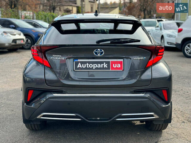 Серый Тойота C-HR, объемом двигателя 2 л и пробегом 42 тыс. км за 29890 $, фото 5 на Automoto.ua