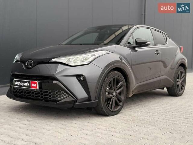 Серый Тойота C-HR, объемом двигателя 1.8 л и пробегом 28 тыс. км за 25490 $, фото 17 на Automoto.ua