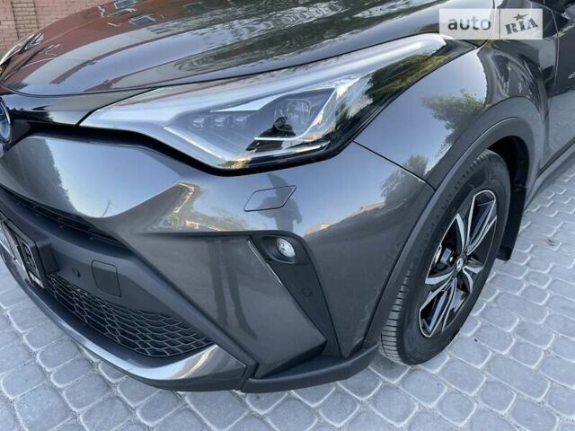 Серый Тойота C-HR, объемом двигателя 2 л и пробегом 22 тыс. км за 33999 $, фото 26 на Automoto.ua