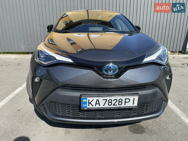 Сірий Тойота C-HR, об'ємом двигуна 1.99 л та пробігом 20 тис. км за 35500 $, фото 1 на Automoto.ua