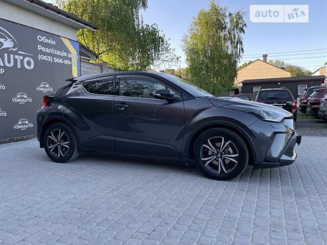 Серый Тойота C-HR, объемом двигателя 2 л и пробегом 22 тыс. км за 33999 $, фото 8 на Automoto.ua