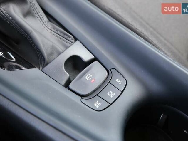 Сірий Тойота C-HR, об'ємом двигуна 1.8 л та пробігом 29 тис. км за 29500 $, фото 20 на Automoto.ua