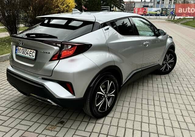 Серый Тойота C-HR, объемом двигателя 1.99 л и пробегом 11 тыс. км за 30999 $, фото 6 на Automoto.ua