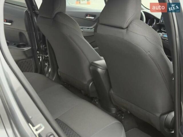 Серый Тойота C-HR, объемом двигателя 1.8 л и пробегом 28 тыс. км за 25490 $, фото 45 на Automoto.ua