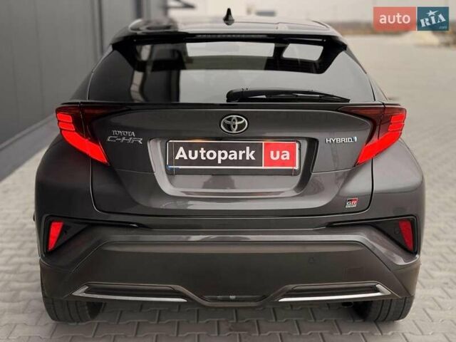 Серый Тойота C-HR, объемом двигателя 1.8 л и пробегом 28 тыс. км за 25490 $, фото 25 на Automoto.ua