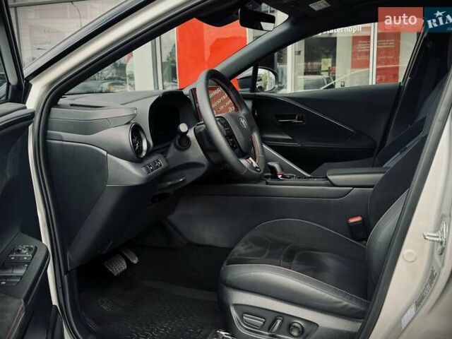 Сірий Тойота C-HR, об'ємом двигуна 1.99 л та пробігом 1 тис. км за 42337 $, фото 20 на Automoto.ua