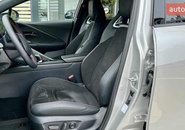 Серый Тойота C-HR, объемом двигателя 1.99 л и пробегом 2 тыс. км за 41264 $, фото 24 на Automoto.ua