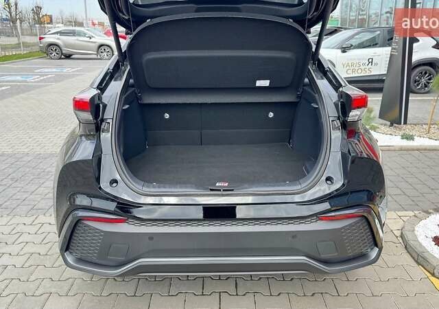 Серый Тойота C-HR, объемом двигателя 2 л и пробегом 1 тыс. км за 42407 $, фото 21 на Automoto.ua