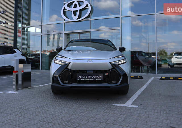 Сірий Тойота C-HR, об'ємом двигуна 1.99 л та пробігом 4 тис. км за 42000 $, фото 4 на Automoto.ua
