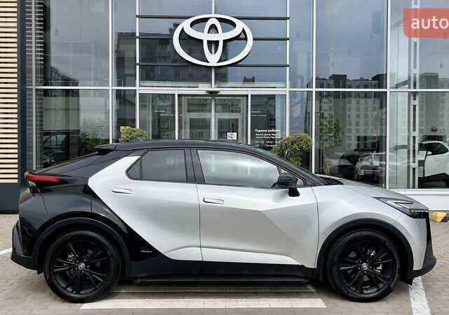 Серый Тойота C-HR, объемом двигателя 1.99 л и пробегом 2 тыс. км за 41264 $, фото 8 на Automoto.ua