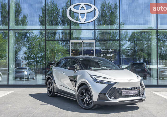 Серый Тойота C-HR, объемом двигателя 1.99 л и пробегом 1 тыс. км за 42308 $, фото 19 на Automoto.ua