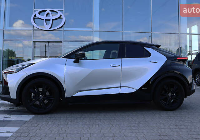 Сірий Тойота C-HR, об'ємом двигуна 1.99 л та пробігом 4 тис. км за 42000 $, фото 2 на Automoto.ua