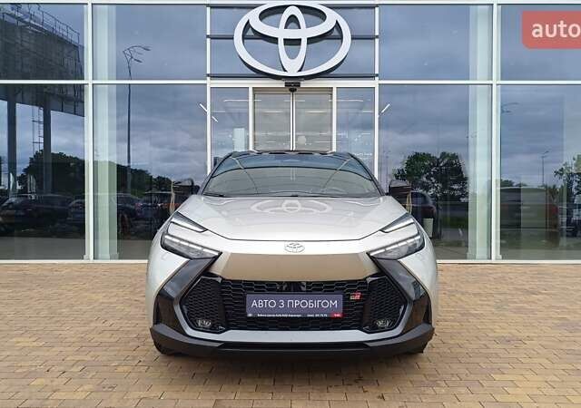 Серый Тойота C-HR, объемом двигателя 1.99 л и пробегом 1 тыс. км за 42946 $, фото 4 на Automoto.ua