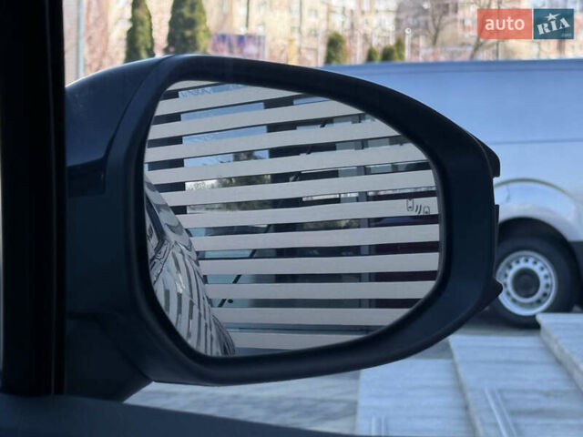 Серый Тойота C-HR, объемом двигателя 1.99 л и пробегом 1 тыс. км за 40530 $, фото 29 на Automoto.ua