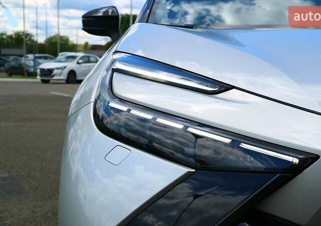 Сірий Тойота C-HR, об'ємом двигуна 1.99 л та пробігом 1 тис. км за 41774 $, фото 29 на Automoto.ua