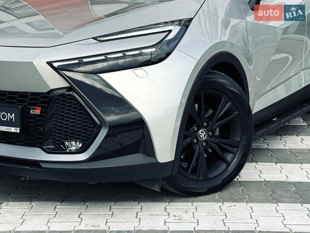 Сірий Тойота C-HR, об'ємом двигуна 1.99 л та пробігом 1 тис. км за 42337 $, фото 1 на Automoto.ua