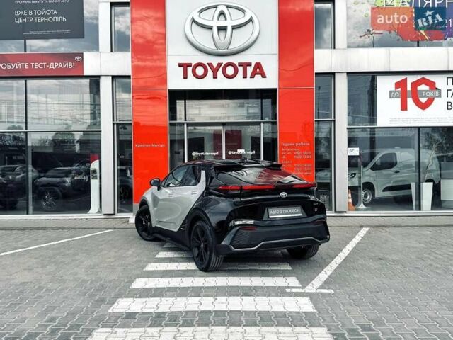 Сірий Тойота C-HR, об'ємом двигуна 1.99 л та пробігом 1 тис. км за 42337 $, фото 3 на Automoto.ua