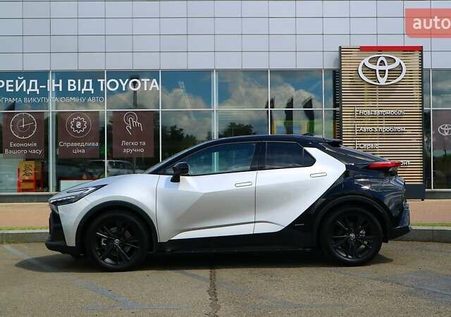 Сірий Тойота C-HR, об'ємом двигуна 1.99 л та пробігом 1 тис. км за 41774 $, фото 2 на Automoto.ua