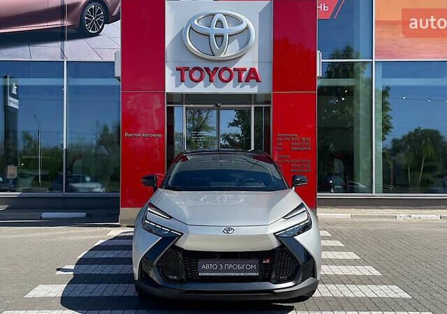 Сірий Тойота C-HR, об'ємом двигуна 1.99 л та пробігом 1 тис. км за 40943 $, фото 4 на Automoto.ua