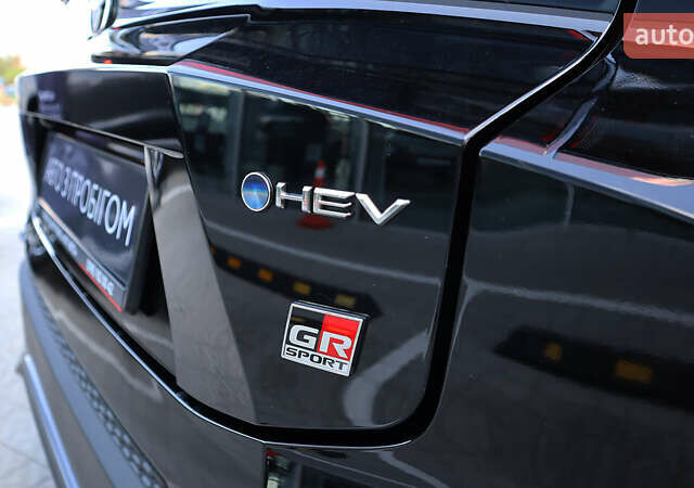 Сірий Тойота C-HR, об'ємом двигуна 1.99 л та пробігом 4 тис. км за 42000 $, фото 22 на Automoto.ua