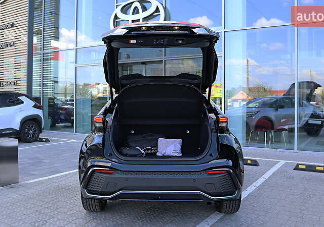 Сірий Тойота C-HR, об'ємом двигуна 1.99 л та пробігом 4 тис. км за 42000 $, фото 9 на Automoto.ua