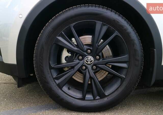 Сірий Тойота C-HR, об'ємом двигуна 1.99 л та пробігом 1 тис. км за 41774 $, фото 10 на Automoto.ua