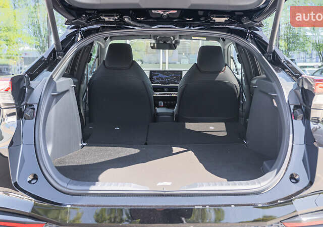 Серый Тойота C-HR, объемом двигателя 1.99 л и пробегом 1 тыс. км за 42308 $, фото 10 на Automoto.ua