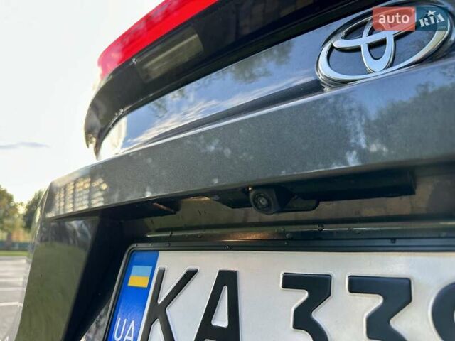 Серый Тойота C-HR, объемом двигателя 1.8 л и пробегом 5 тыс. км за 34999 $, фото 19 на Automoto.ua