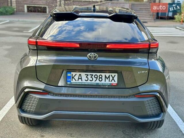 Серый Тойота C-HR, объемом двигателя 1.8 л и пробегом 5 тыс. км за 34999 $, фото 6 на Automoto.ua
