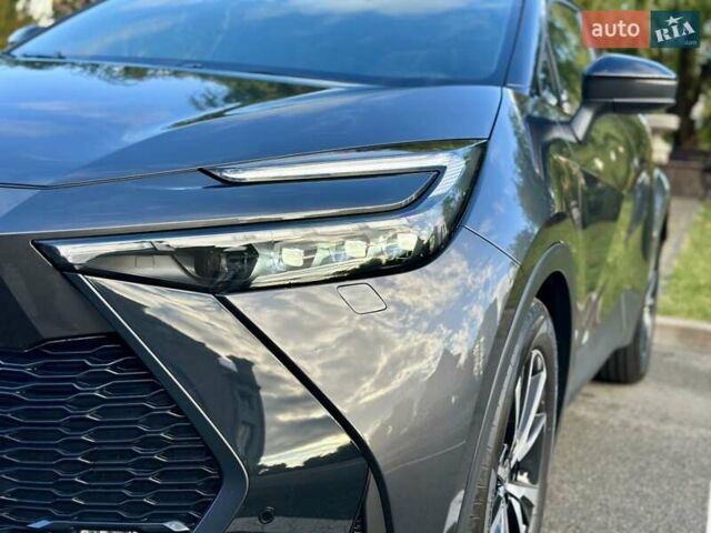 Серый Тойота C-HR, объемом двигателя 1.8 л и пробегом 5 тыс. км за 34999 $, фото 14 на Automoto.ua