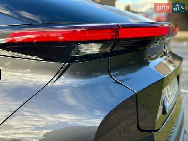 Серый Тойота C-HR, объемом двигателя 1.8 л и пробегом 5 тыс. км за 34999 $, фото 17 на Automoto.ua