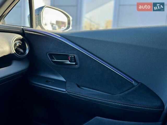 Серый Тойота C-HR, объемом двигателя 1.99 л и пробегом 8 тыс. км за 44489 $, фото 21 на Automoto.ua