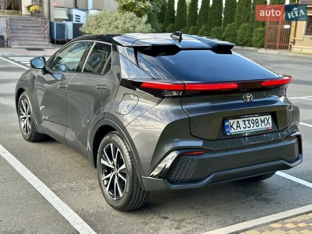 Серый Тойота C-HR, объемом двигателя 1.8 л и пробегом 5 тыс. км за 34999 $, фото 7 на Automoto.ua
