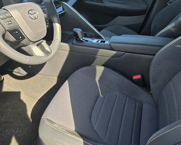Серый Тойота C-HR, объемом двигателя 1.8 л и пробегом 5 тыс. км за 37300 $, фото 26 на Automoto.ua
