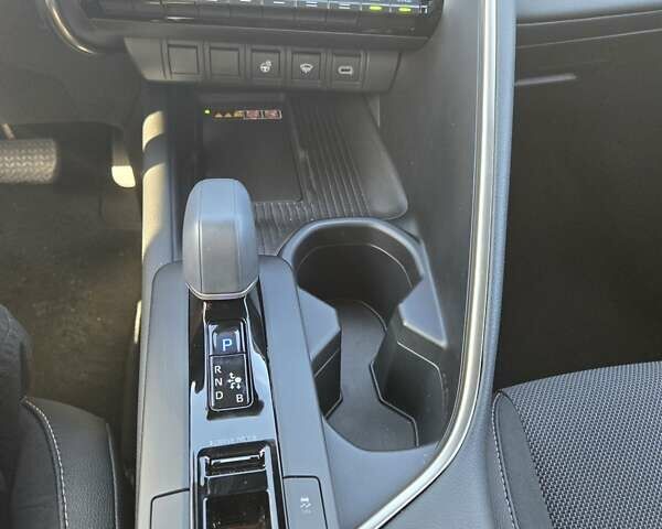Серый Тойота C-HR, объемом двигателя 1.8 л и пробегом 5 тыс. км за 37300 $, фото 43 на Automoto.ua