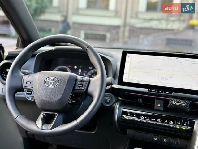 Серый Тойота C-HR, объемом двигателя 1.8 л и пробегом 5 тыс. км за 34999 $, фото 39 на Automoto.ua