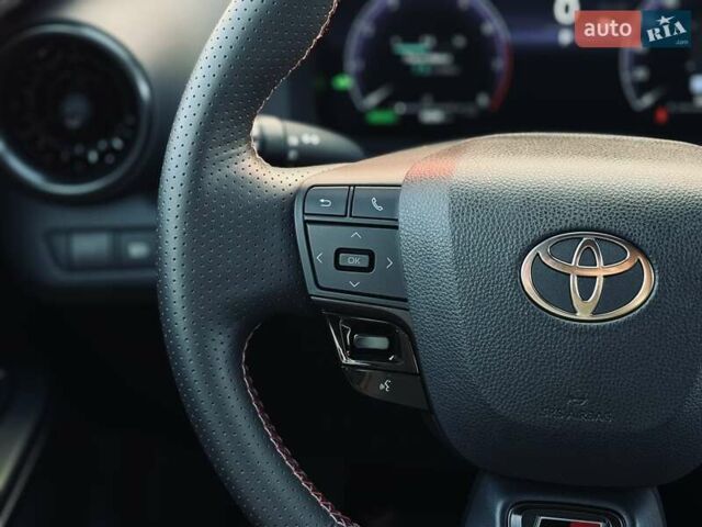 Серый Тойота C-HR, объемом двигателя 1.99 л и пробегом 8 тыс. км за 44489 $, фото 11 на Automoto.ua