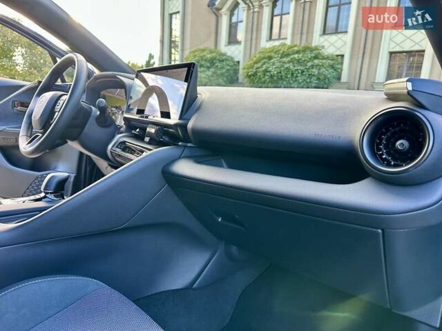 Серый Тойота C-HR, объемом двигателя 1.8 л и пробегом 5 тыс. км за 34999 $, фото 33 на Automoto.ua
