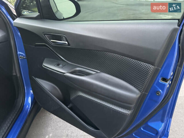 Синій Тойота C-HR, об'ємом двигуна 1.2 л та пробігом 73 тис. км за 16800 $, фото 34 на Automoto.ua